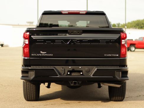 New 2025 Chevrolet Silverado 1500 Custom image 6