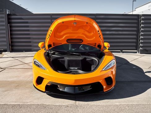 Used 2023 McLaren GT image 14