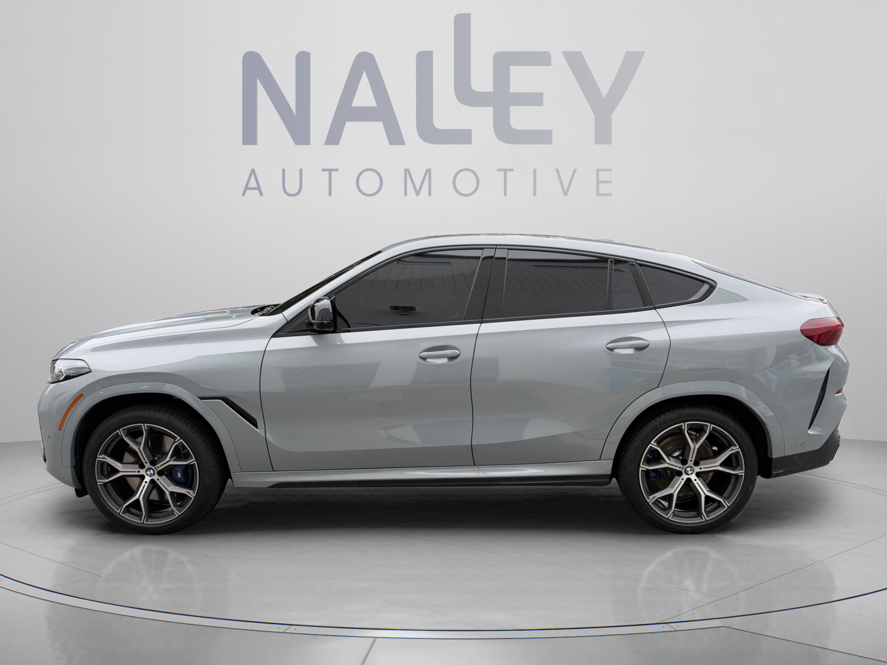 Used 2026 BMW X6 M60i AWD/4WD image 2