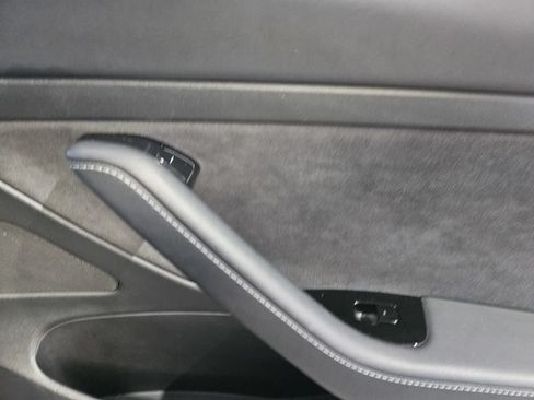 Used 2020 Tesla Model 3 Standard Range Plus RWD image 8