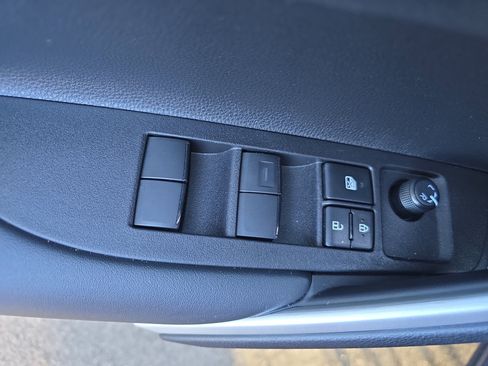 Used 2025 Toyota Corolla Cross AWD Hybrid image 29