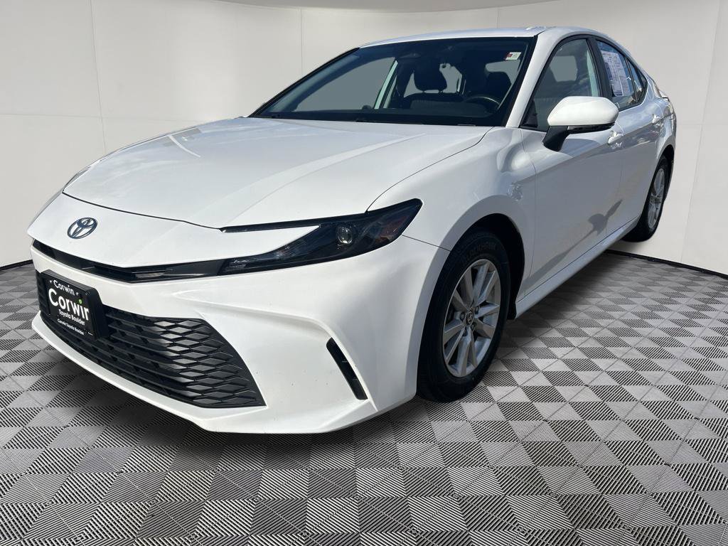 Used 2025 Toyota Camry LE FWD image 3