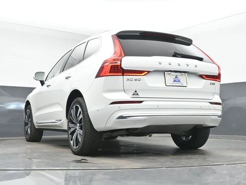 Used 2023 Volvo XC60 B5 Ultimate w/ Climate Package AWD/4WD image 16