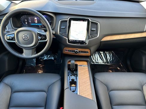 Used 2025 Volvo XC90 T8 Core w/ Climate Package image 3