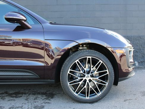 New 2026 Porsche Macan image 11