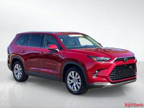Certified 2026 Toyota Grand Highlander FWD image 8