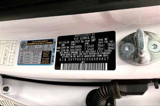 Used 2025 Kia Telluride S AWD/4WD image 38