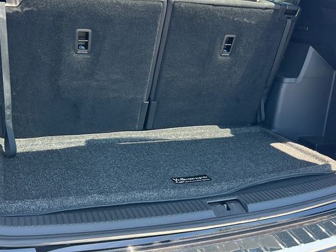Certified 2025 Volkswagen Atlas SEL Premium R-Line AWD/4WD image 27