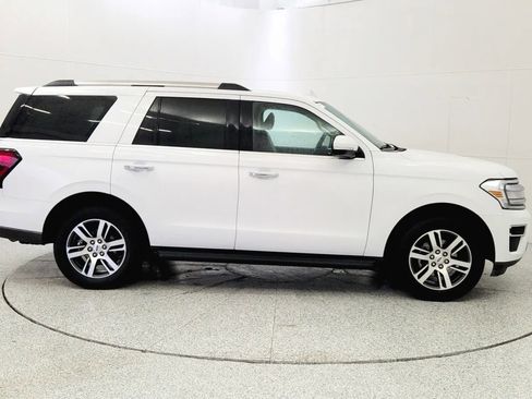Used 2024 Ford Expedition Limited image 8