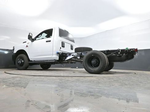 New 2026 RAM 3500 Tradesman AWD/4WD image 43