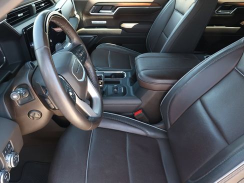 Used 2024 GMC Sierra 1500 Denali RWD image 15