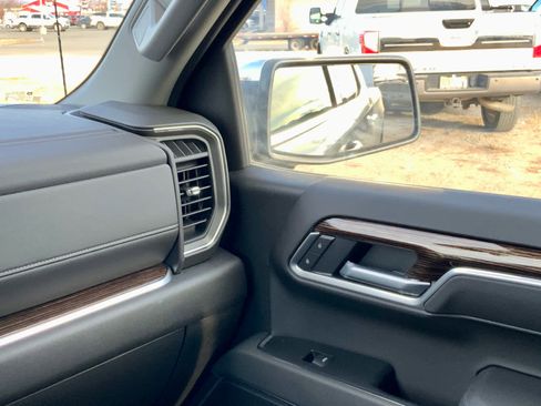 New 2026 GMC Sierra 1500 SLE image 41