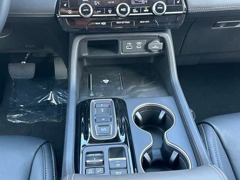 New 2025 Honda Pilot Touring image 29