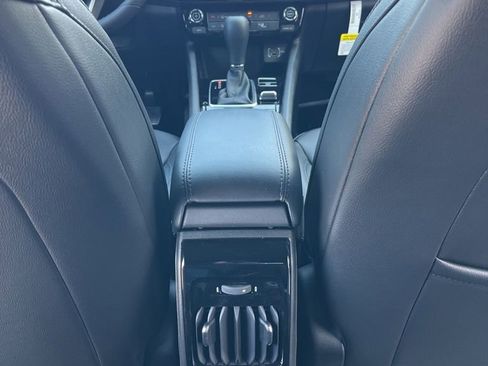 New 2025 Jeep Compass Latitude w/ Altitude Special Edition image 25