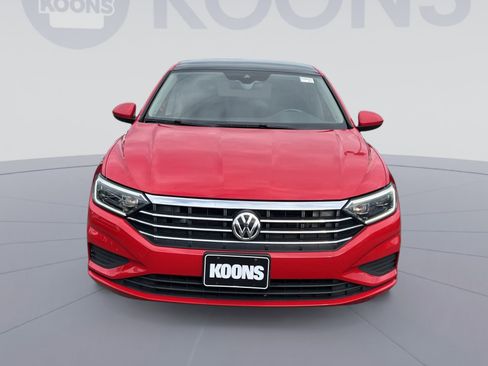 Used 2019 Volkswagen Jetta SEL w/ Cold Weather Package FWD image 19