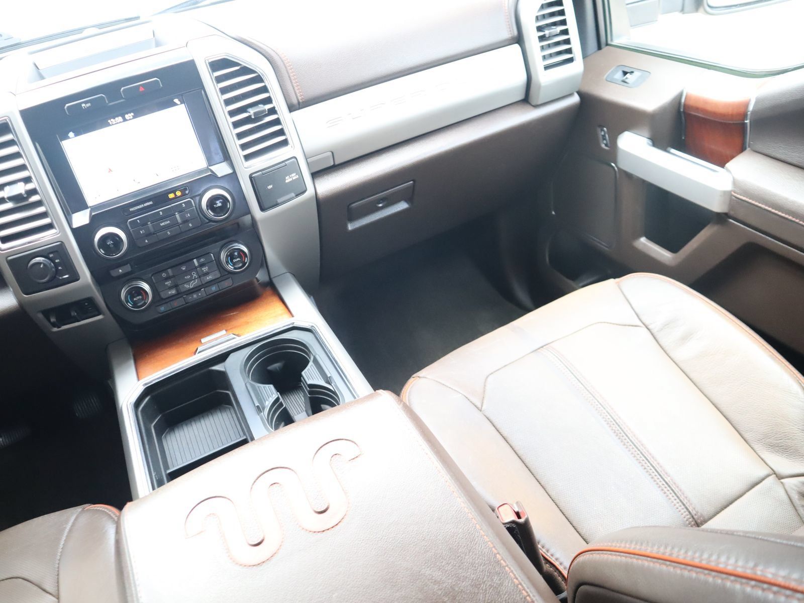 Used 2017 Ford F250 King Ranch w/ Chrome Package AWD/4WD image 27