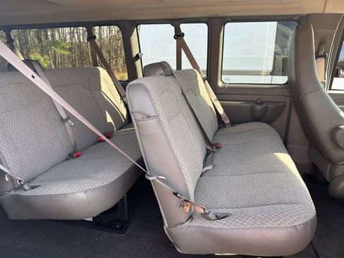 Certified 2024 Chevrolet Express 3500 LT w/ LT Preferred Equipment Group image 9