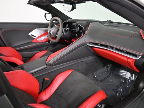 Used 2022 Chevrolet Corvette Stingray Premium Conv w/ Z51 Performance Package image 21