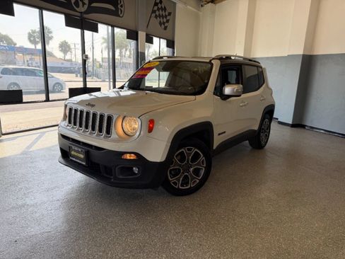 Used 2016 Jeep Renegade Limited FWD image 3