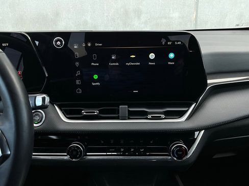 Used 2025 Chevrolet Equinox LT image 22