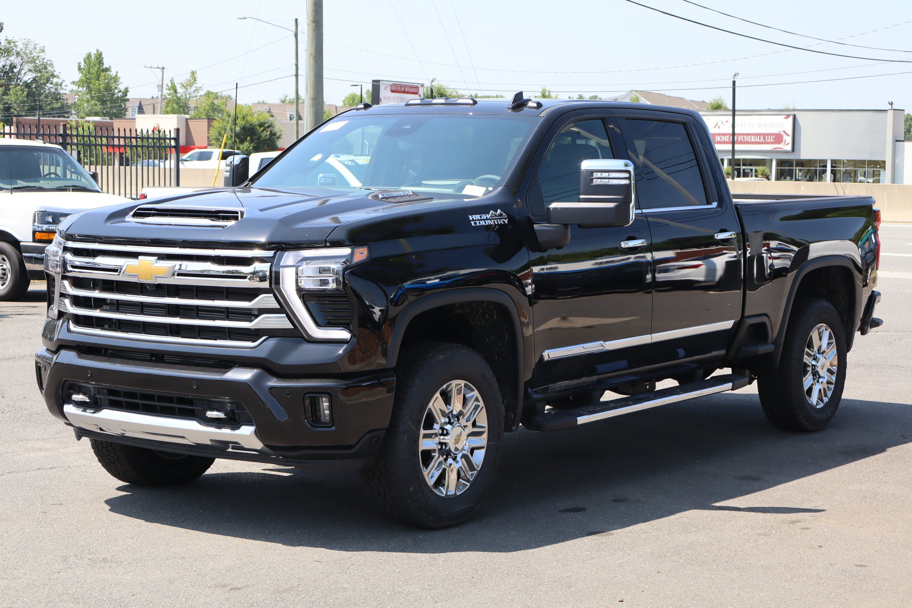 New 2026 Chevrolet Silverado 2500 High Country w/ High Country Premium Package AWD/4WD image 3