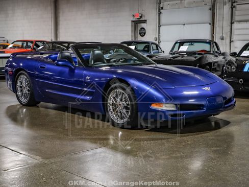 Used 2003 Chevrolet Corvette Convertible w/ Preferred Equipment Group1 image 32