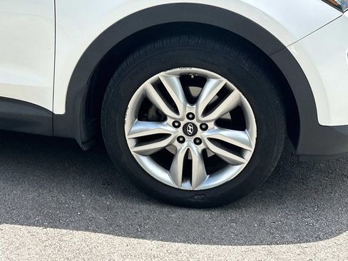 Used 2015 Hyundai Santa Fe Sport 2.0T w/ Option Group 05 FWD image 9