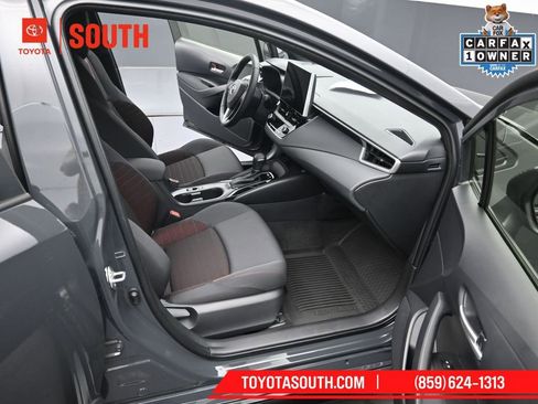 Used 2026 Toyota Corolla SE w/ SE Premium Package image 31