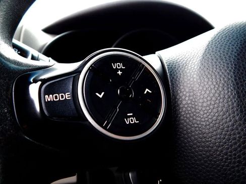 Used 2014 Kia Soul + image 14