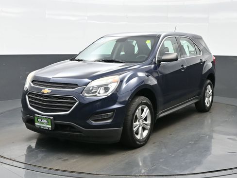 Used 2017 Chevrolet Equinox LS FWD image 2