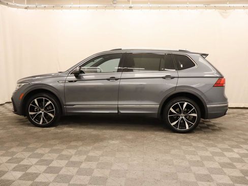 Used 2022 Volkswagen Tiguan SEL R-Line AWD/4WD image 2