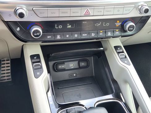 Used 2020 Kia Telluride SX w/ SX Prestige Package AWD/4WD image 23