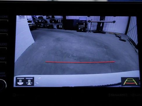 Used 2021 Toyota Venza LE image 33