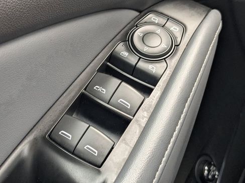 Used 2024 Buick Enclave Premium image 31