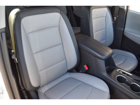 Used 2018 Chevrolet Equinox Premier image 29