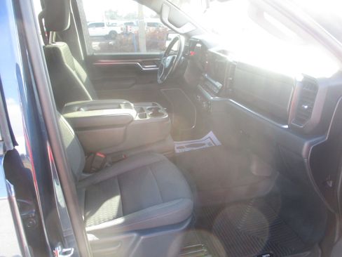 Used 2022 Chevrolet Silverado 1500 LT image 13