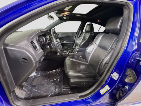 Used 2022 Dodge Charger SXT w/ Leather Interior Group image 22