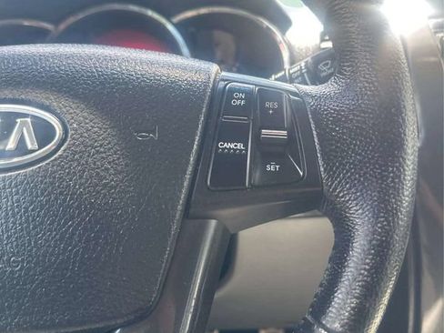 Used 2011 Kia Sorento SX FWD image 28
