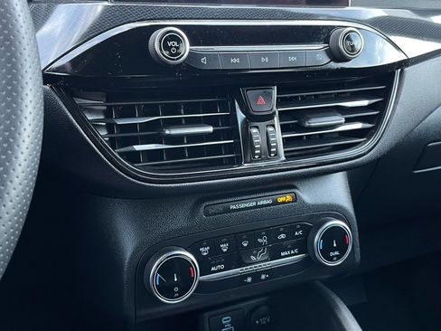 Used 2023 Ford Escape ST-Line image 19