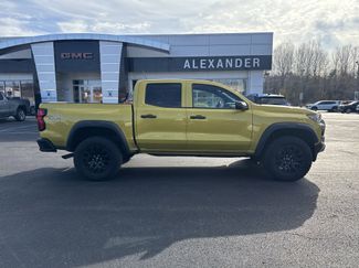 Used 2023 Chevrolet Colorado Trail Boss w/ Technology Package video 2