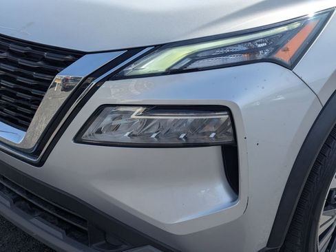Used 2021 Nissan Rogue SV AWD/4WD image 12