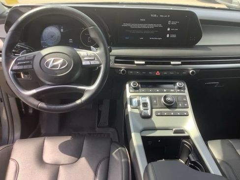 Certified 2024 Hyundai Palisade SEL w/ Premium Package FWD image 9