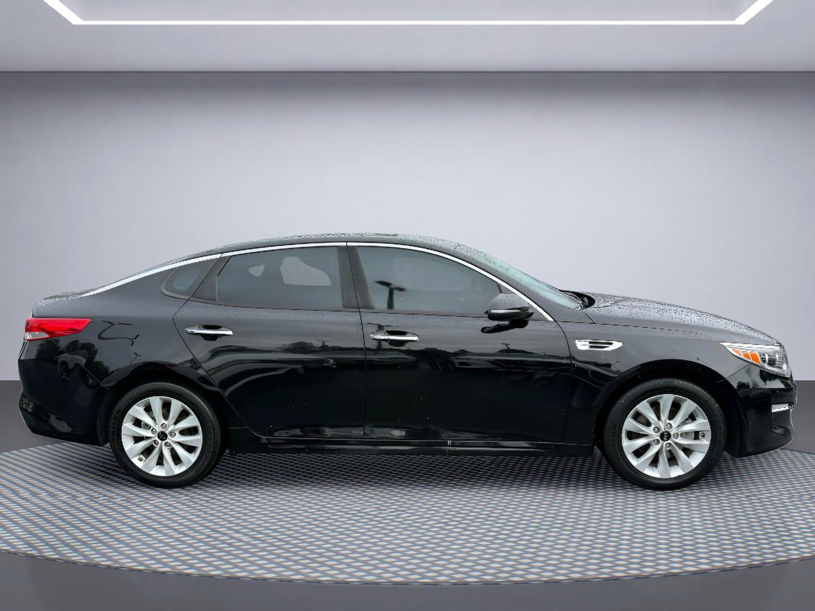 Used 2016 Kia Optima EX FWD image 9