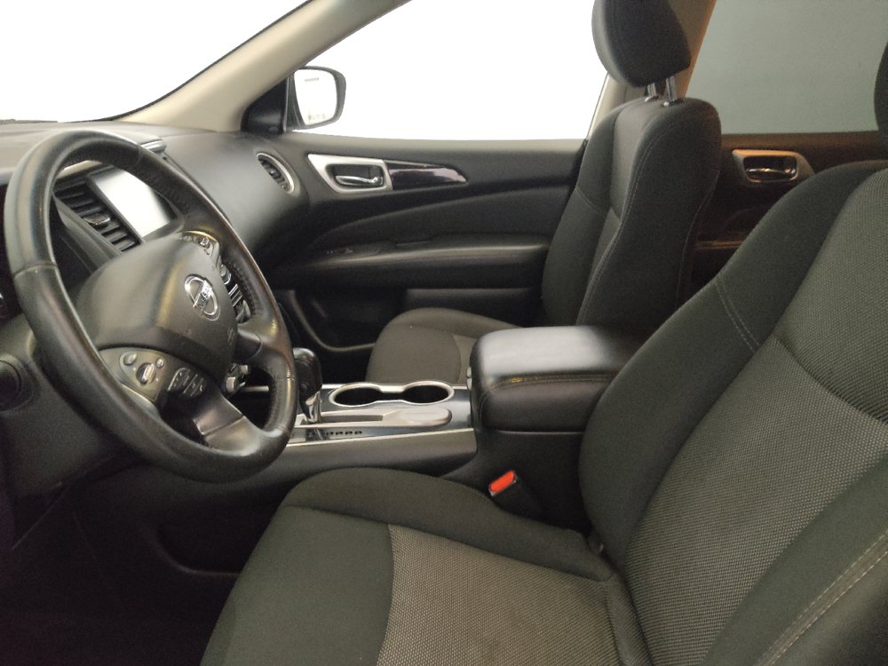 Used 2020 Nissan Pathfinder SV FWD image 17