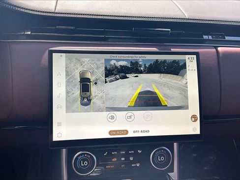 Used 2023 Land Rover Range Rover SE AWD/4WD image 26