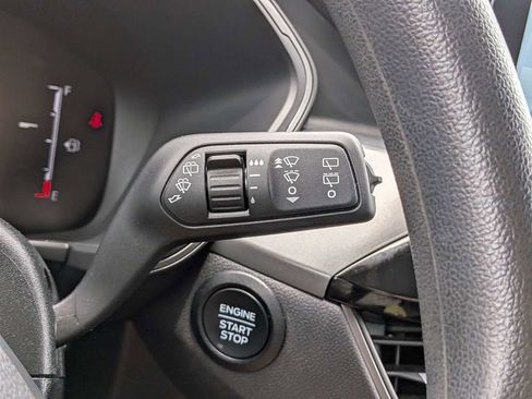 Used 2025 Ford Escape ST-Line FWD image 32