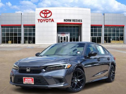 Used 2023 Honda Civic Sport image 1