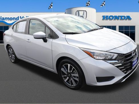Used 2025 Nissan Versa SV FWD image 1