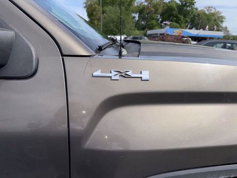 Used 2015 GMC Sierra 1500 SLT w/ SLT Crew Cab Value Package image 14