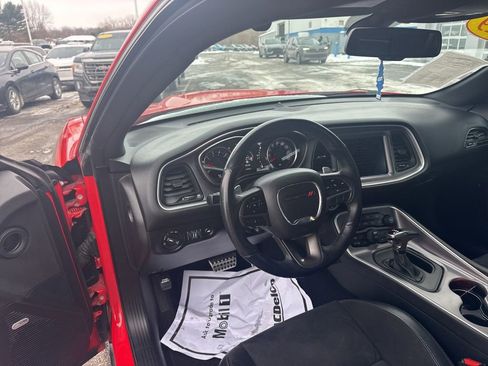 Used 2019 Dodge Challenger R/T w/ Plus Package image 16